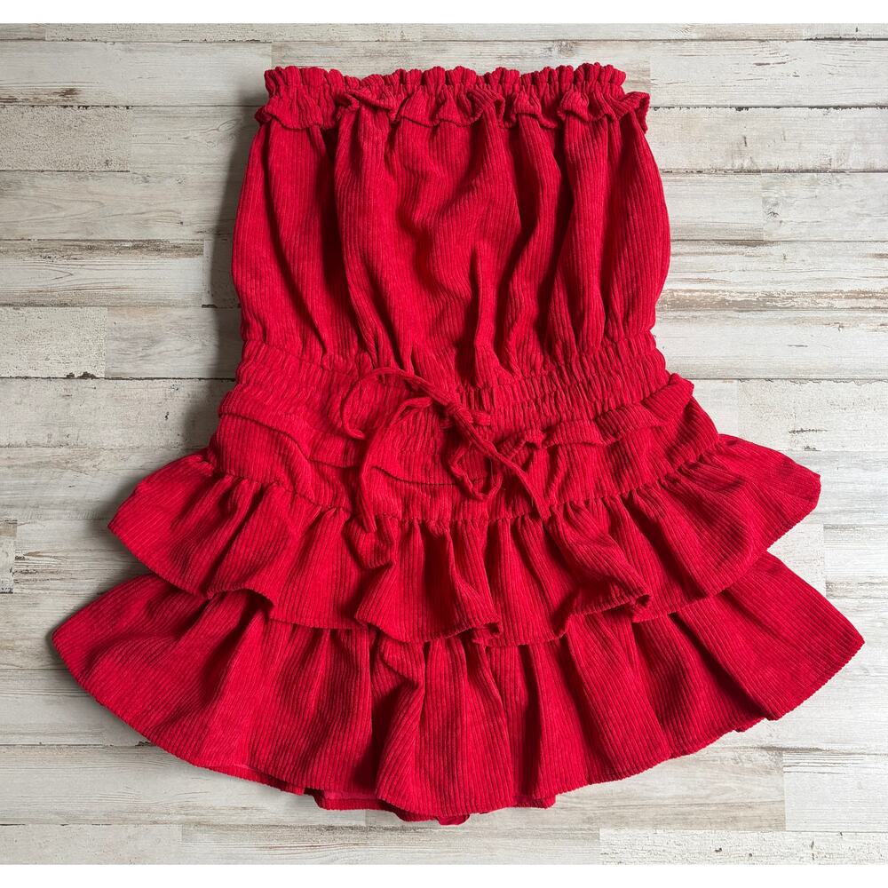 XOXO Indie Collection Red Shorts Romper sz S EUC